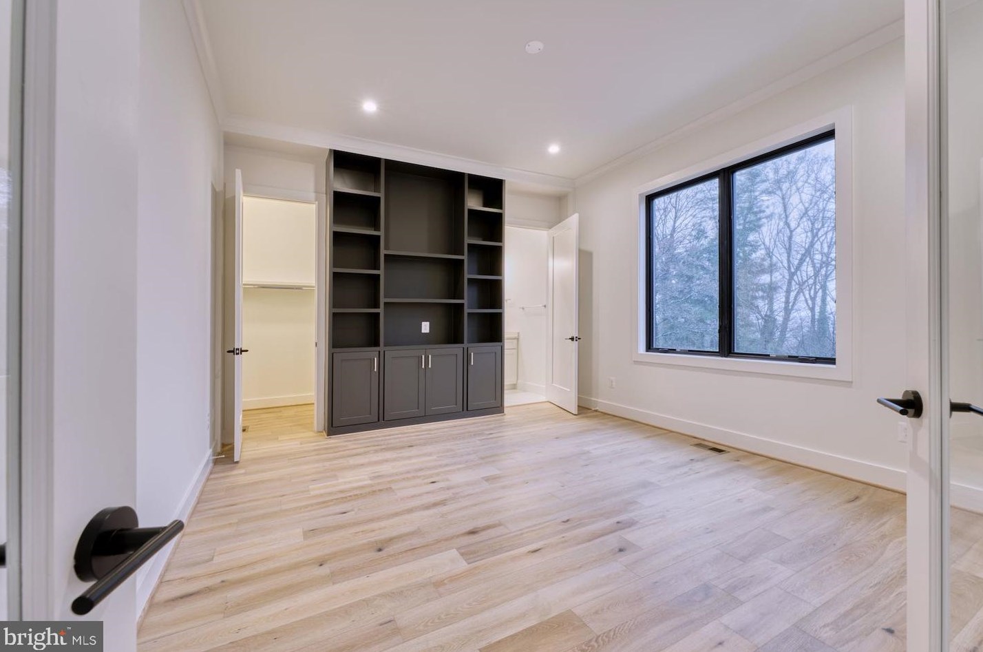 2242 Highland Ave, Falls Church VA  22046-2208 exterior