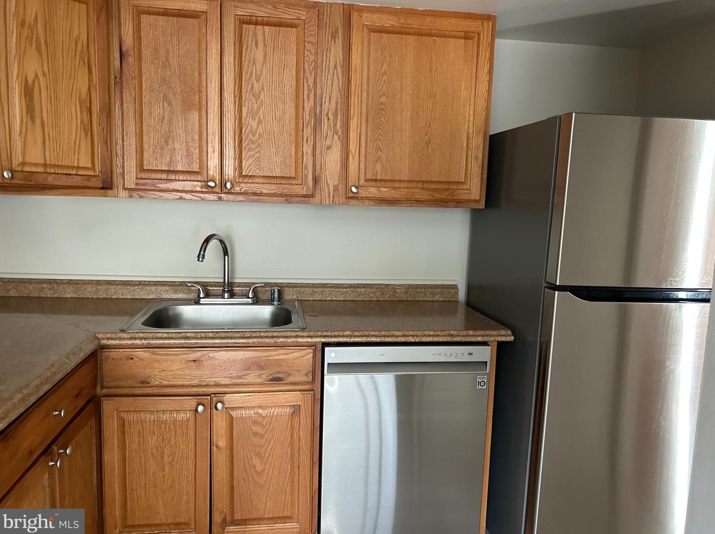 4625 Logsdon Dr, Annandale, VA 22003