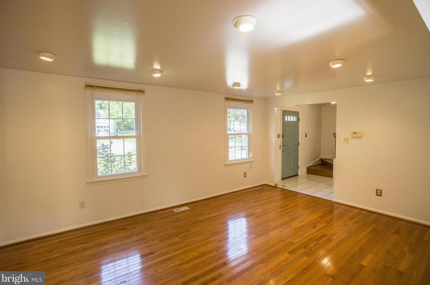 5046 Kenerson Dr, Fairfax VA  22032-2116 exterior