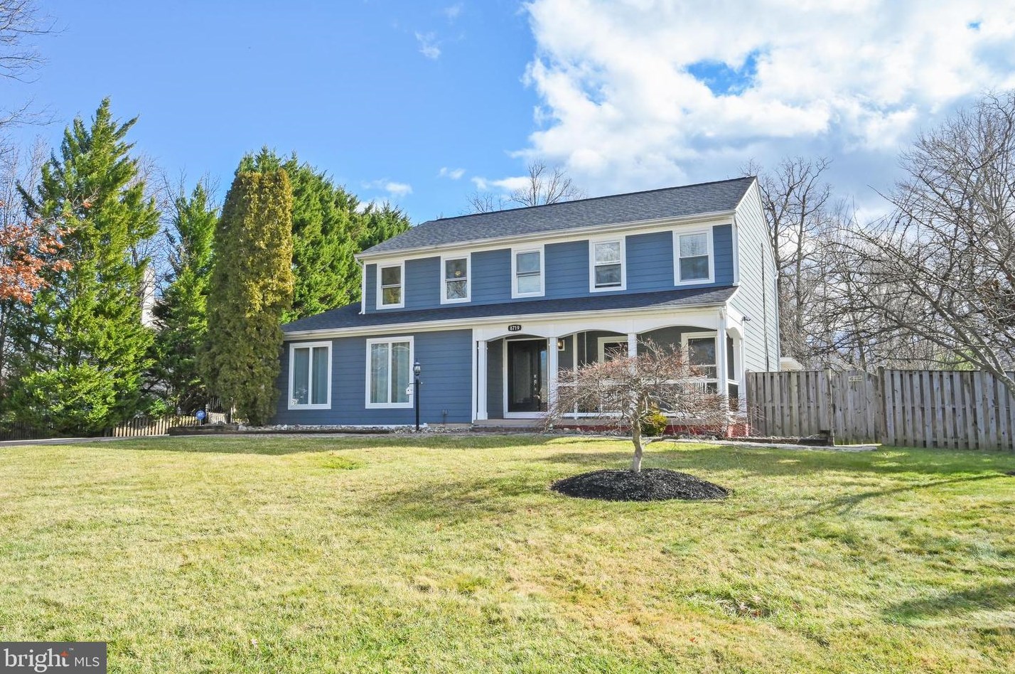 8719 Lorfax Dr, Lorton, VA 22079
