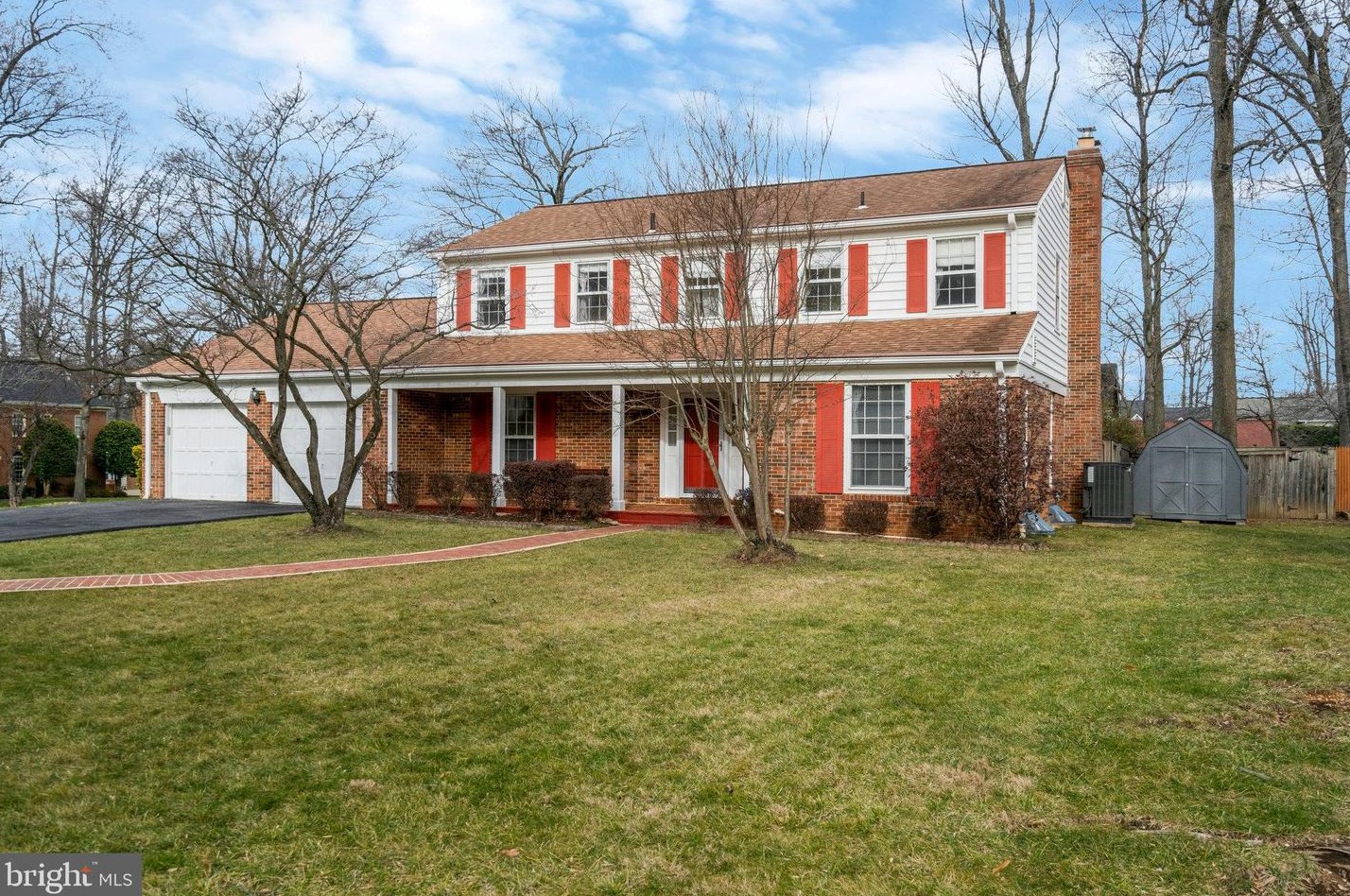 7304 Idylbrook Ct, Falls Church, VA 22043-1531