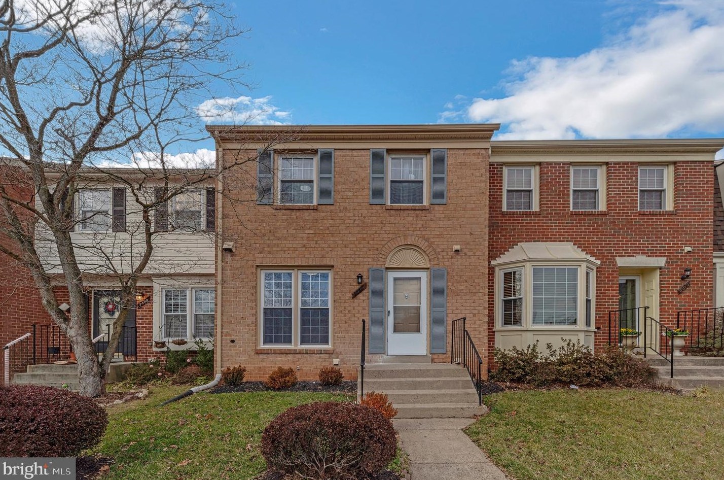 9818 Spillway Ct, Springfield, VA 22015