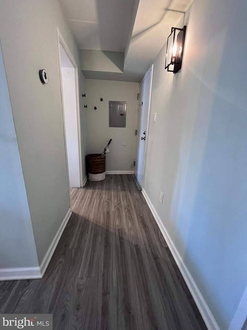 2327 Freetown Ct Apt 11c, Herndon, VA