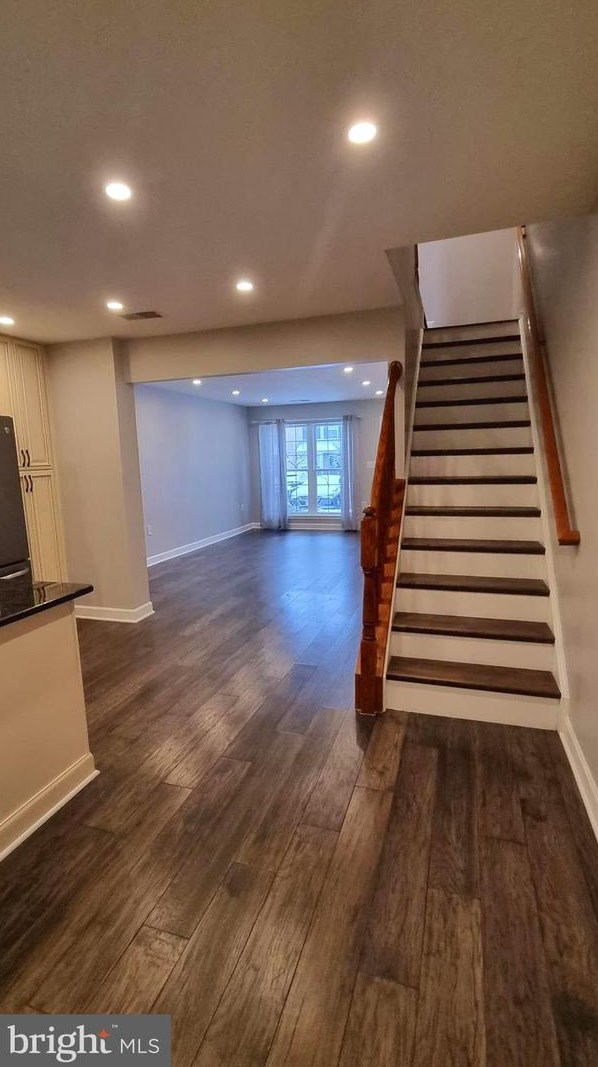 13111 Shadowbrook Ln, Fairfax, VA 22033