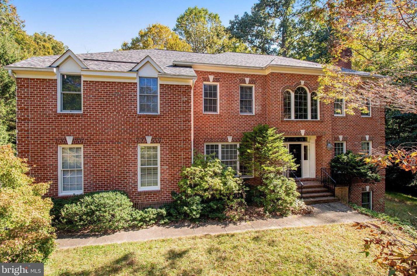 177 River Park Dr, Great Falls, VA 22066