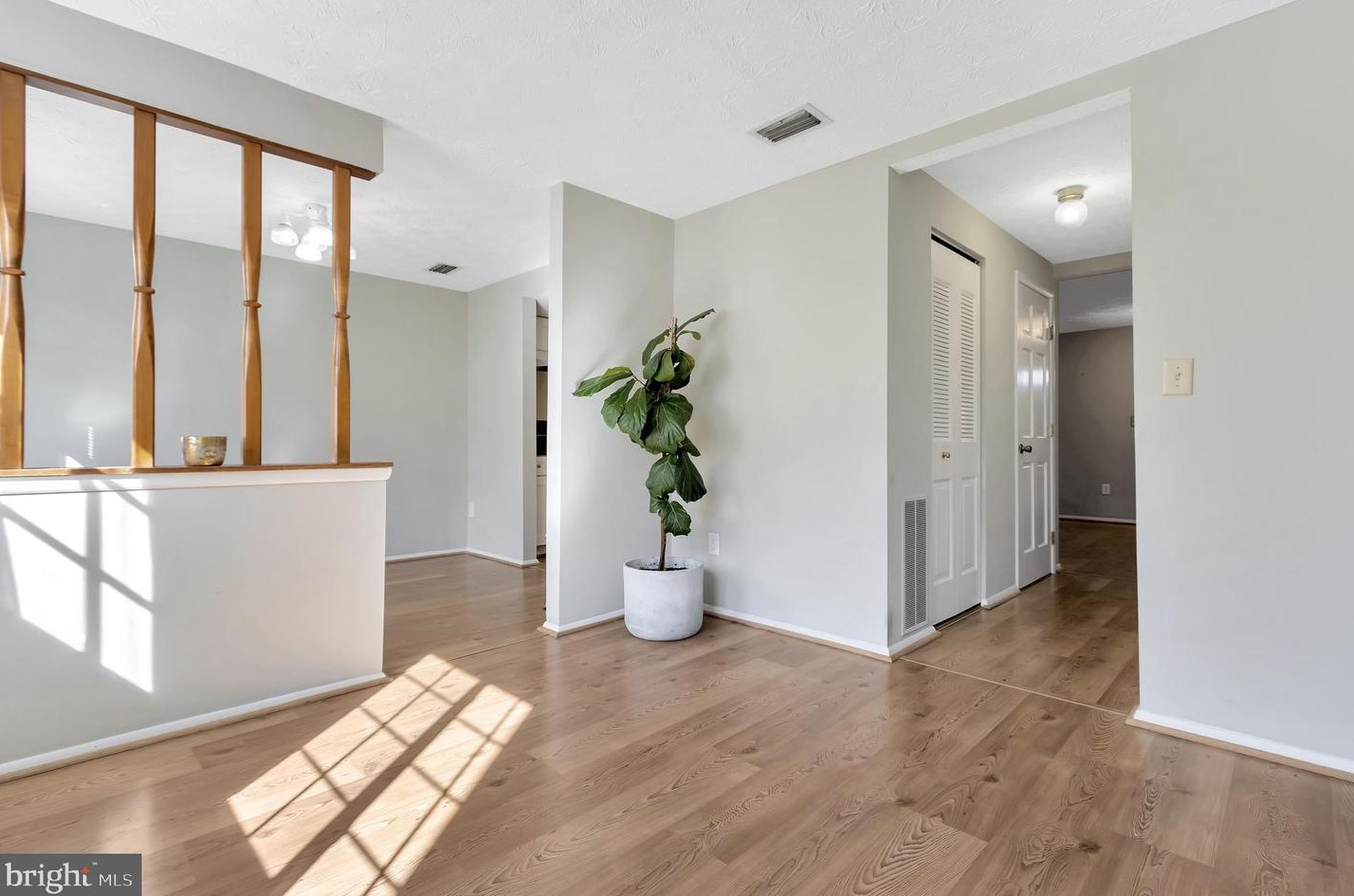 12127 Purple Sage Ct, Herndon, VA 20194