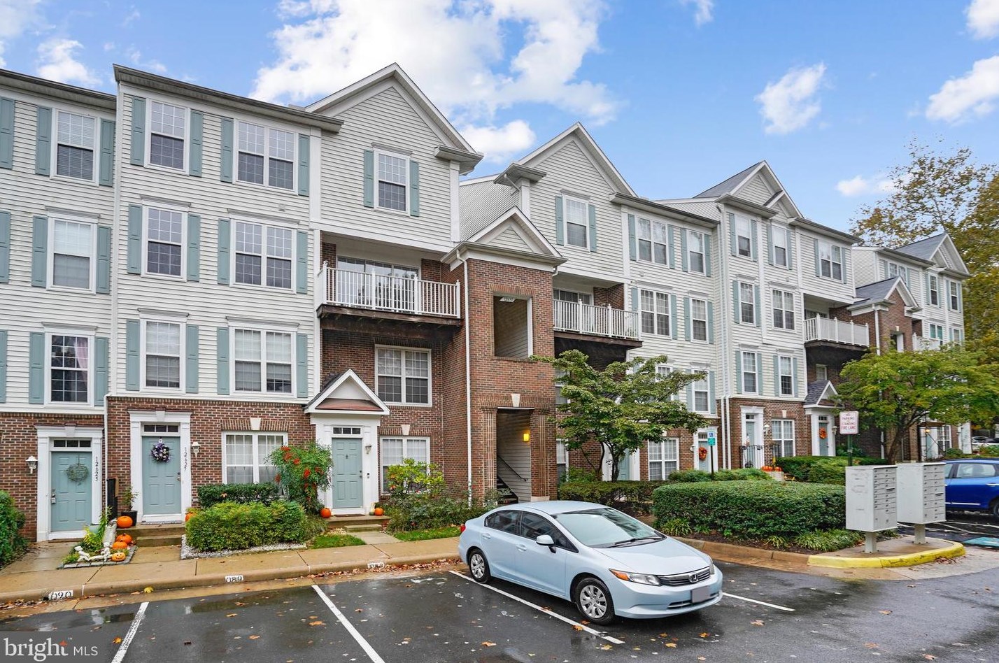 12631 Fair Crest Ct #303, Fairfax, VA 22033