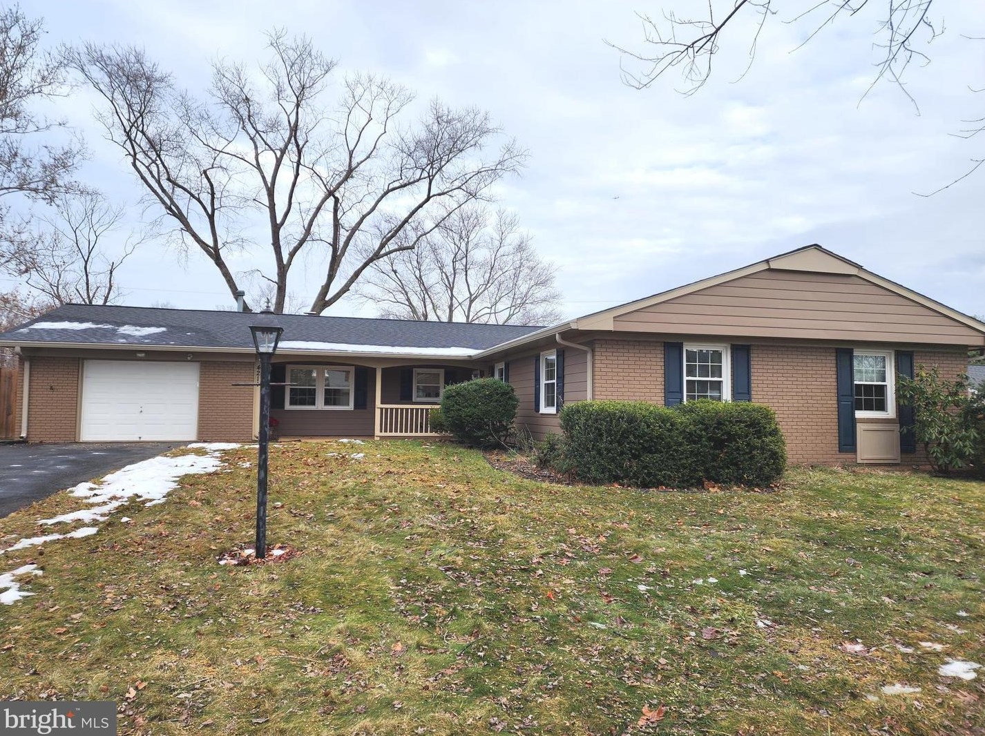 4211 Marble Ln, Fairfax, VA 22033