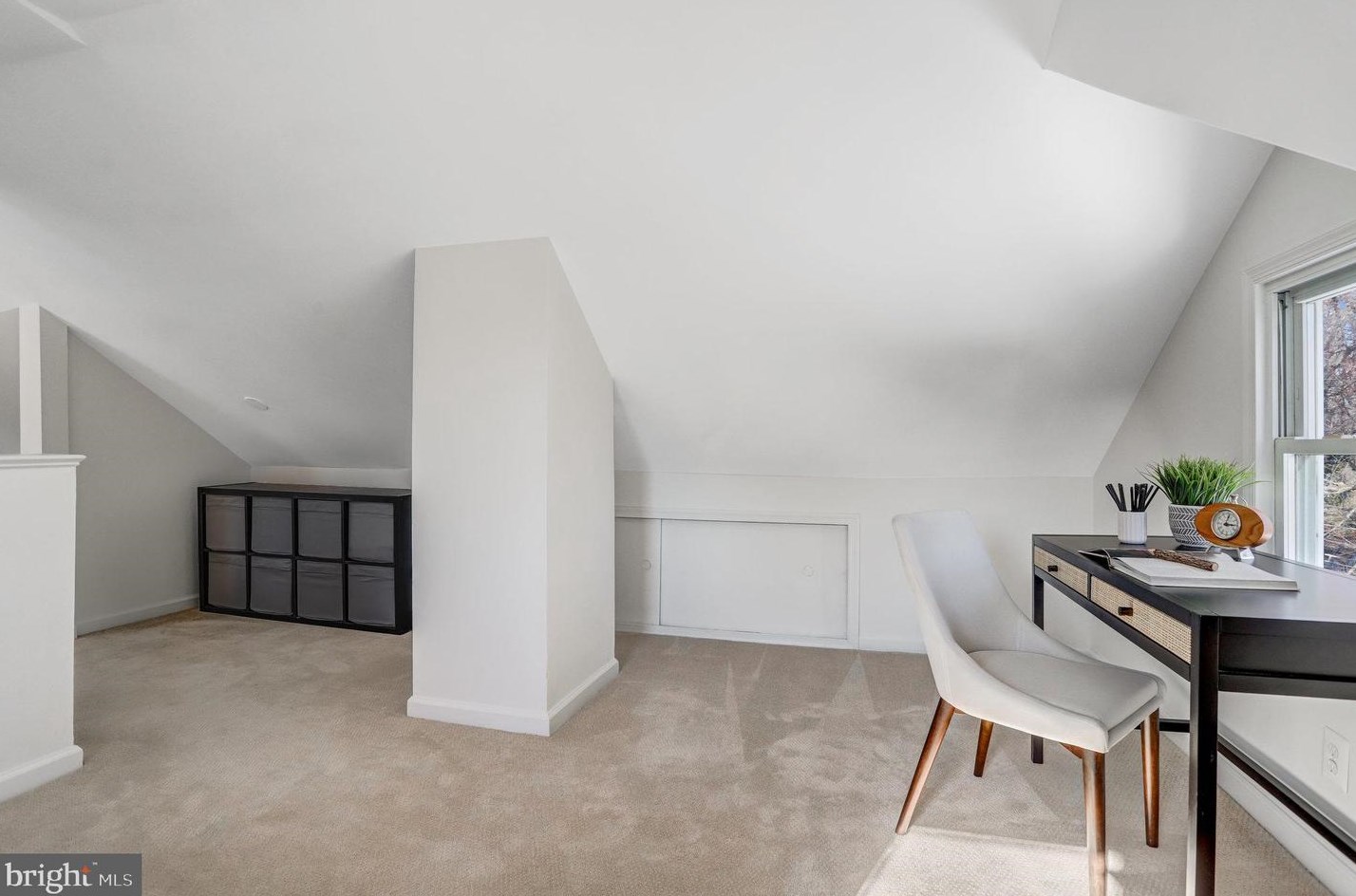 3201 Blundell Cir, Falls Church VA  22042-3819 exterior