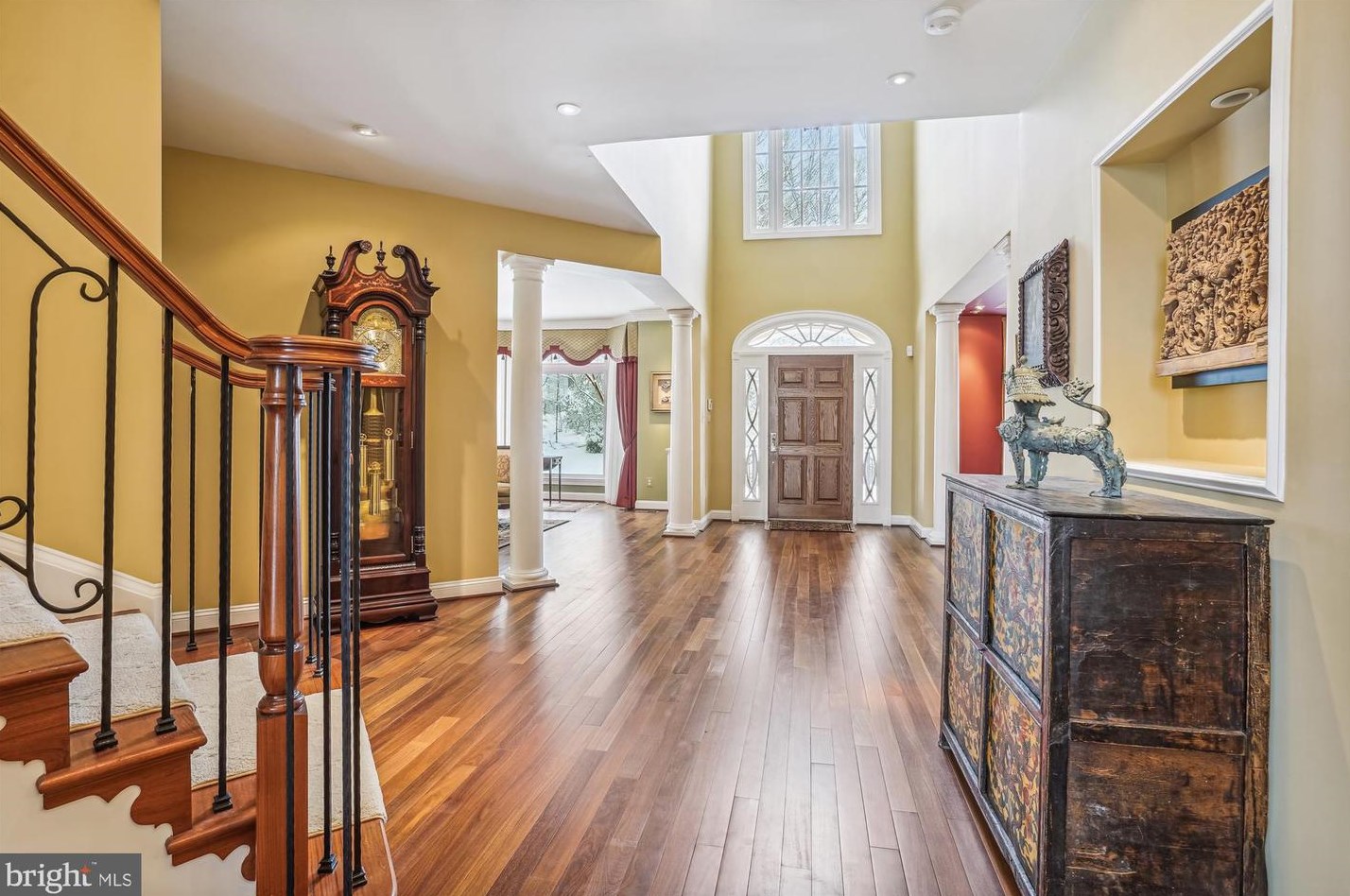2756 Marshall Lake Dr, Vienna, VA 22124-1156