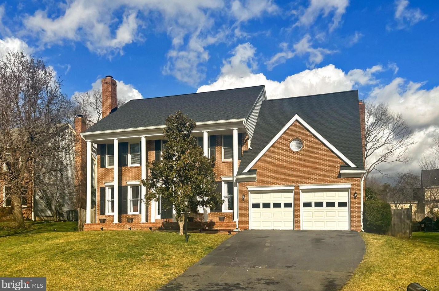 710 Huntsman Pl, Herndon, VA 20170