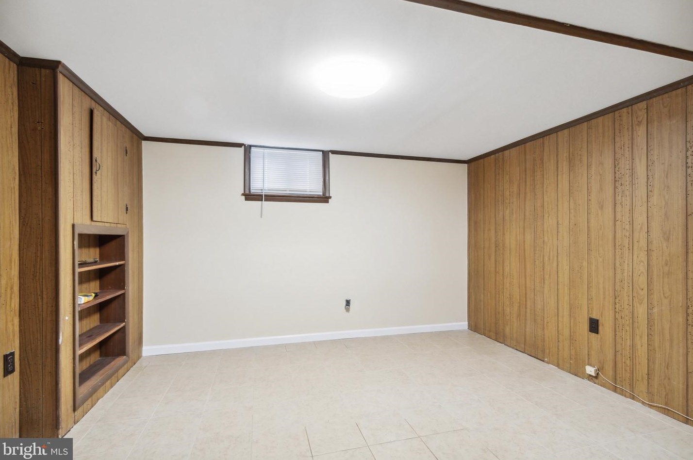 6516 Columbia Pike, Falls Church VA  22041-1126 exterior