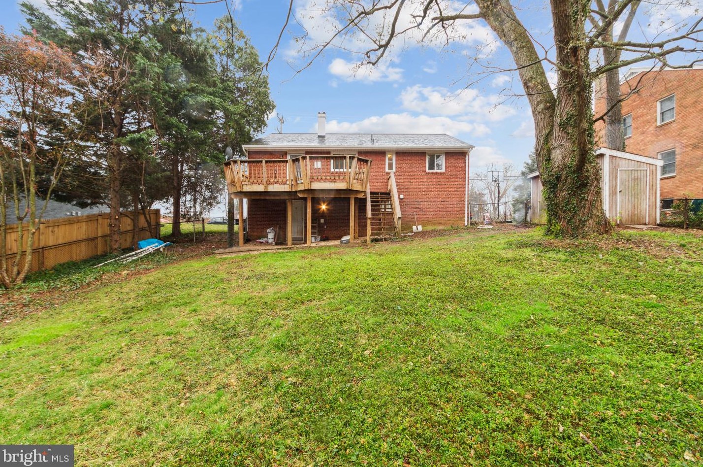 6516 Columbia Pike, Falls Church VA  22041-1126 exterior