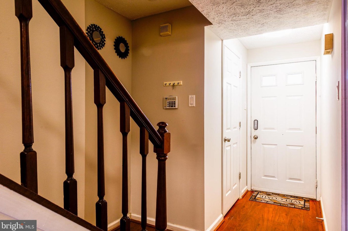 8621 Kenosha Ct, Lorton, VA 22079