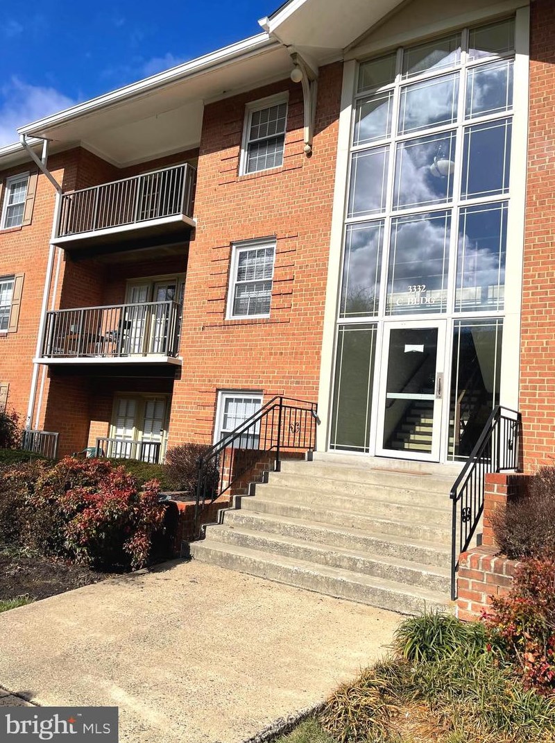 3332 Spring Ln #c-20, Falls Church, VA 22041