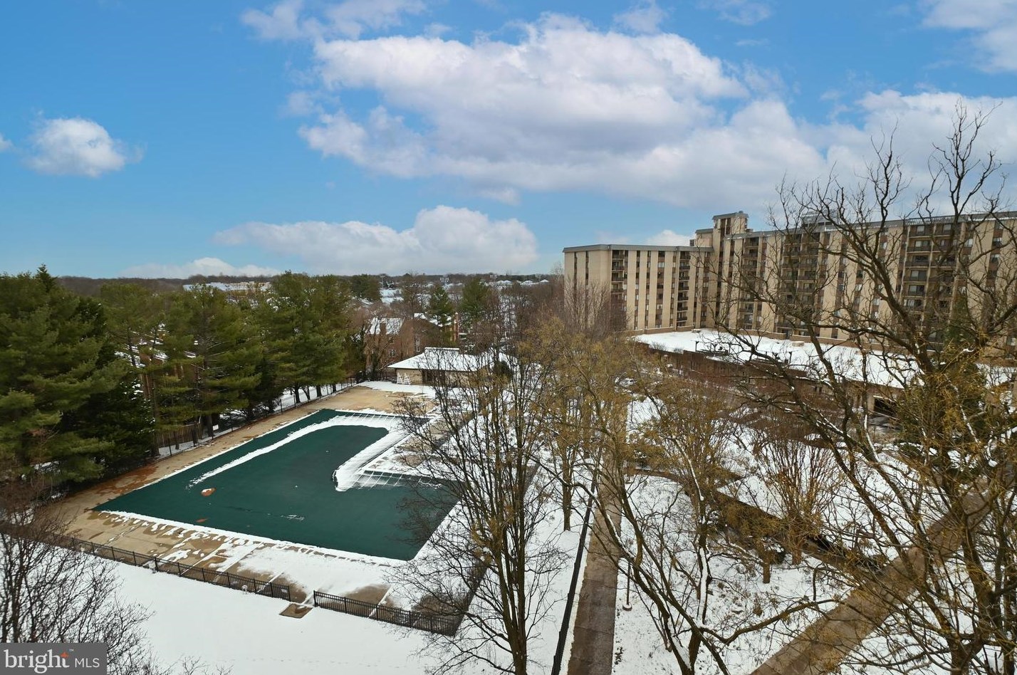 6001 Arlington Blvd, Falls Church VA  22044-2710 exterior