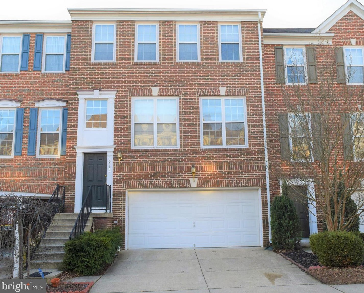 13133 Rose Petal Cir, Herndon, VA 20171