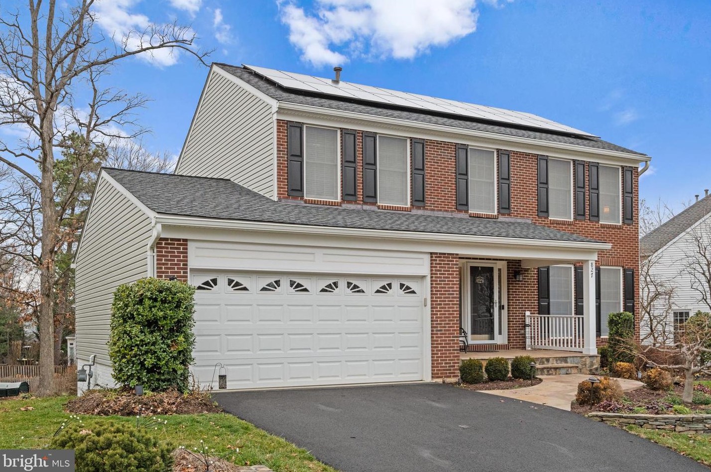 827 Spring Knoll Dr, Herndon, VA 20170