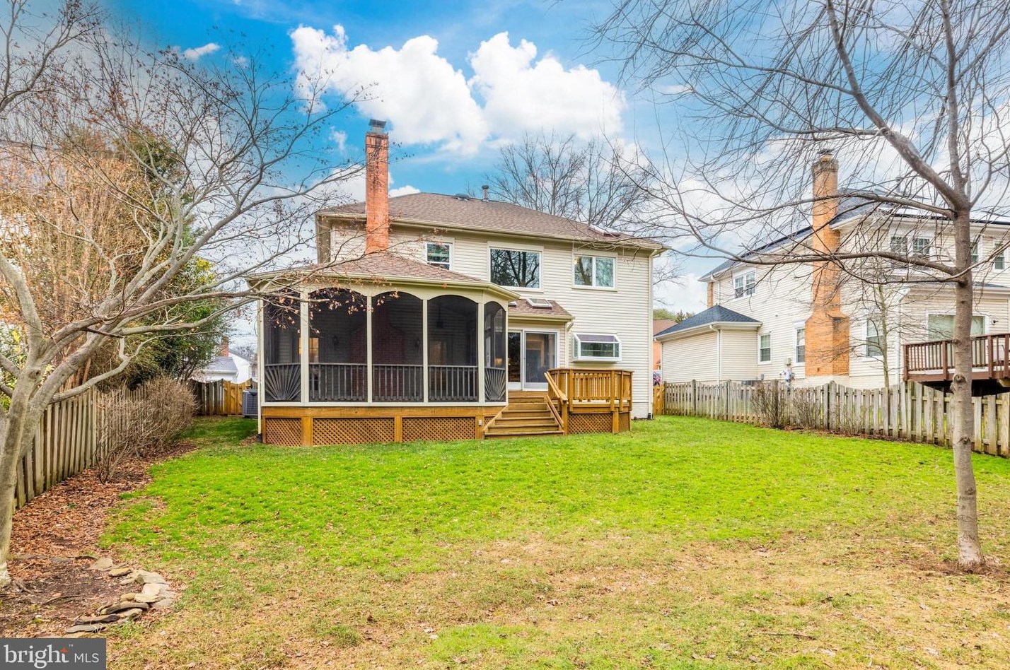 3534 Armfield Farm Dr, Fairfax VA 20151-3365 exterior