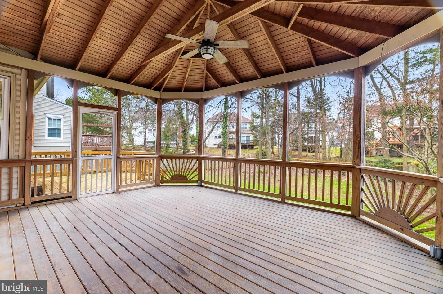 3534 Armfield Farm Dr, Fairfax VA 20151-3365 exterior