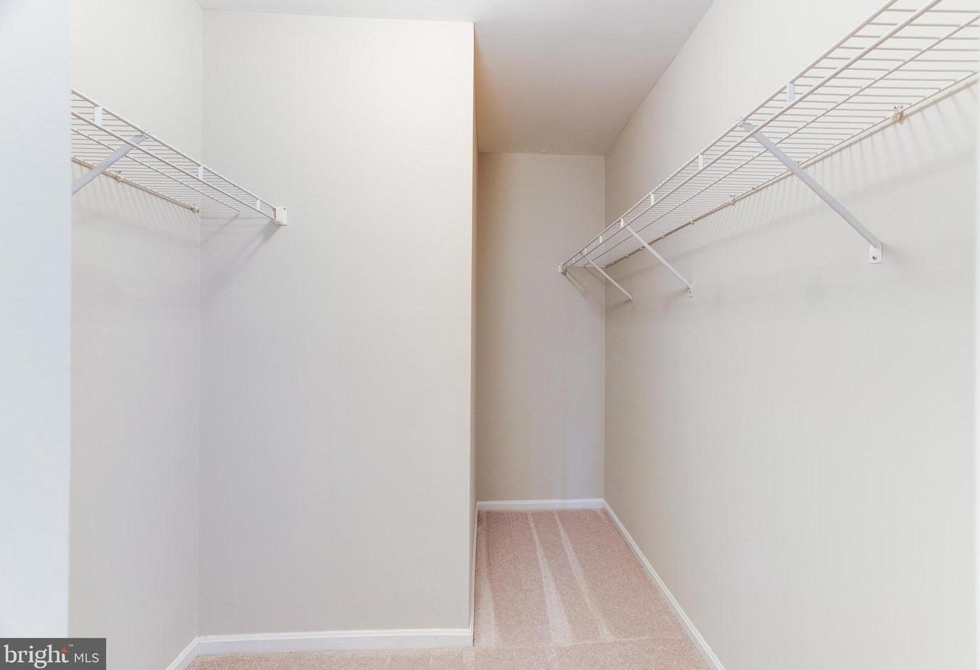 3534 Armfield Farm Dr, Fairfax VA 20151-3365 exterior