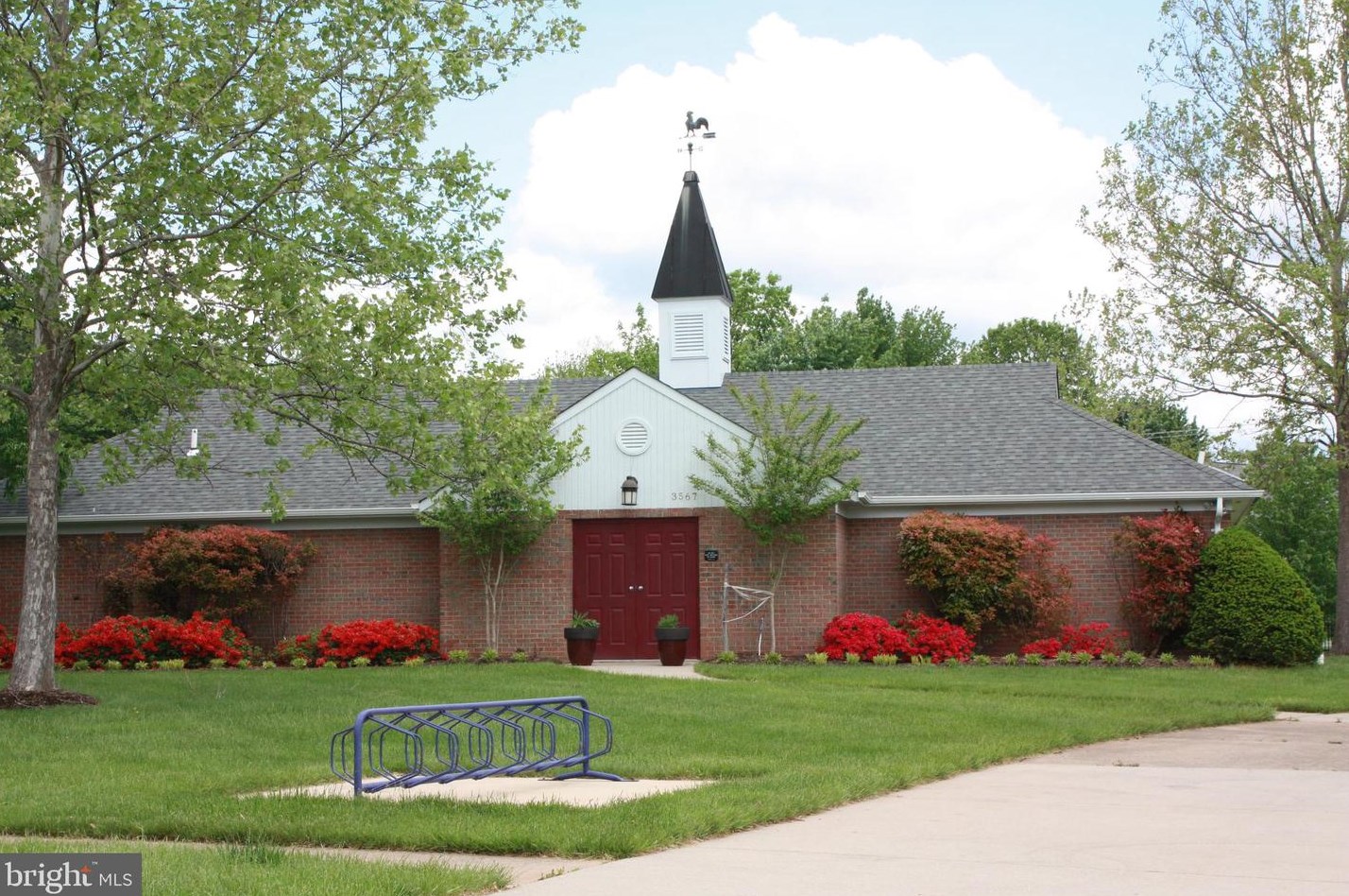 3534 Armfield Farm Dr, Fairfax VA 20151-3365 exterior