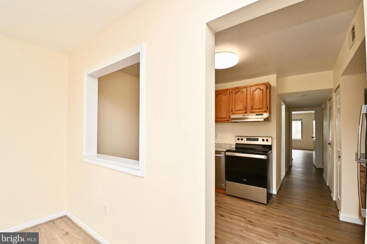 9723 Kings Crown Ct #202, Fairfax, VA 22031