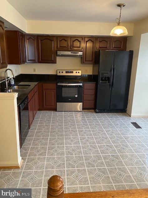 6310 Gun Mount Ct, Centreville, VA 20121