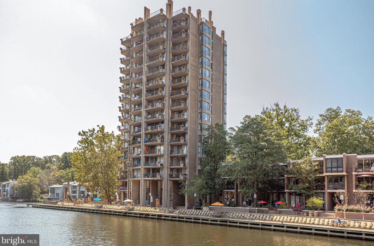 11400 Washington Plaza W #303, Herndon, VA 20190