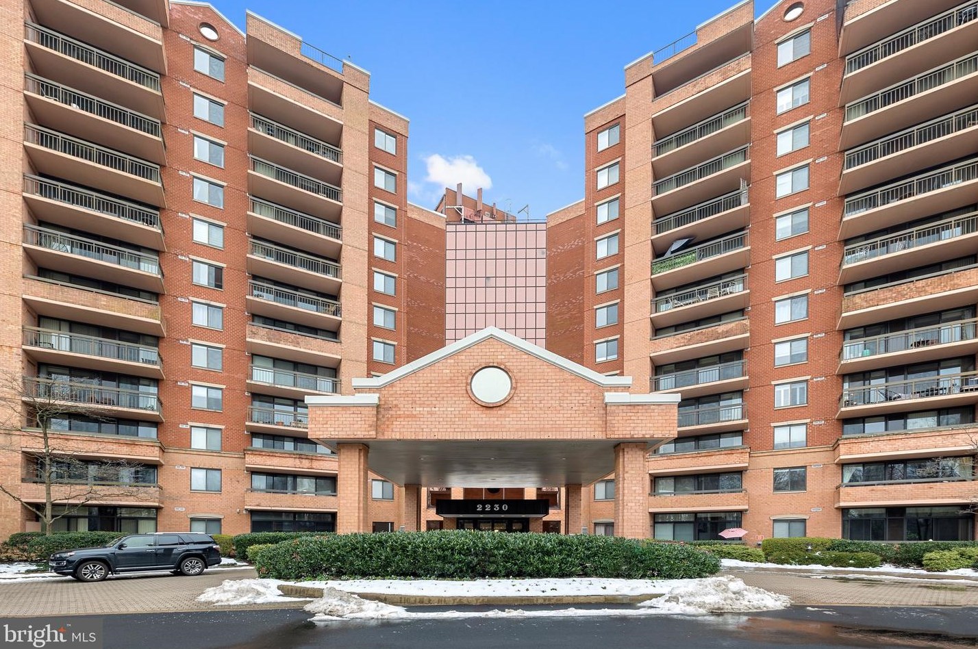 2230 George C Marshall Dr #1223, Falls Church, VA 22043