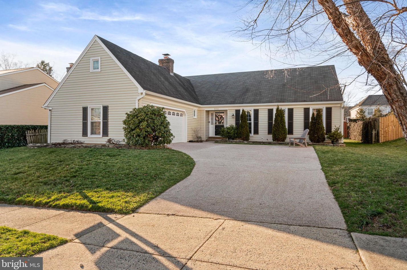 8306 Fitt Ct, Lorton, VA 22079