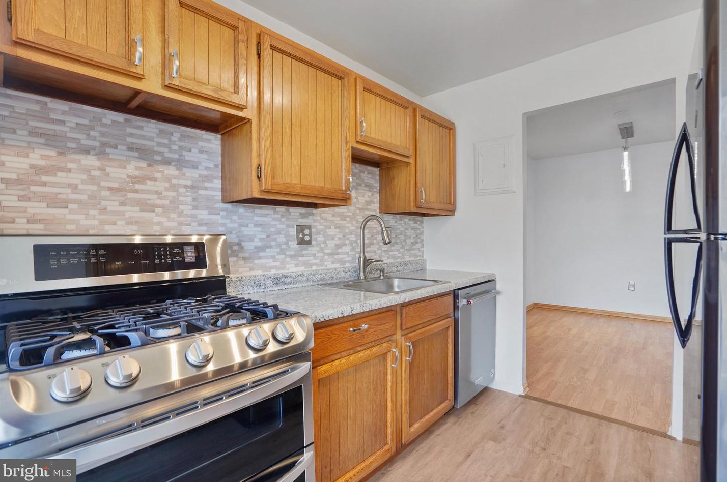 5606 Bloomfield Dr # 201, Alexandria, VA 22312