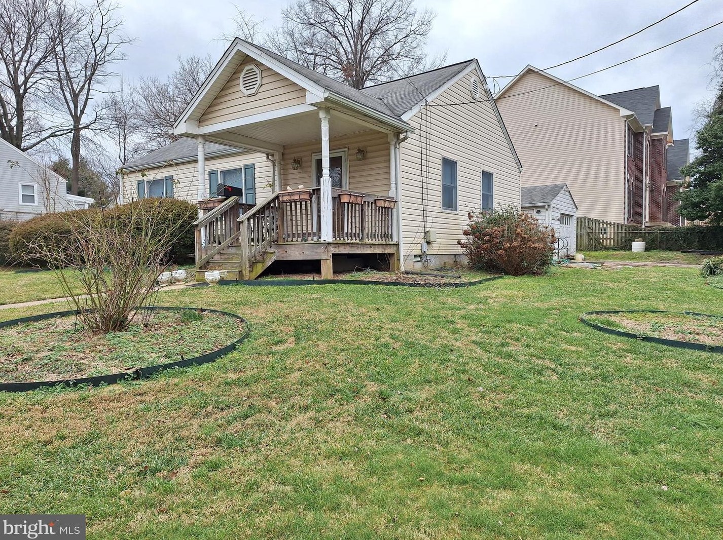 1830 Griffith Rd, Falls Church, VA 22043-1064