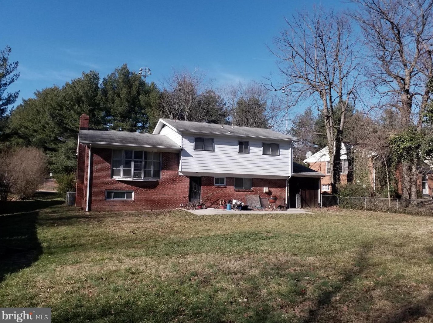 3331 Mansfield Rd, Falls Church, VA 22041