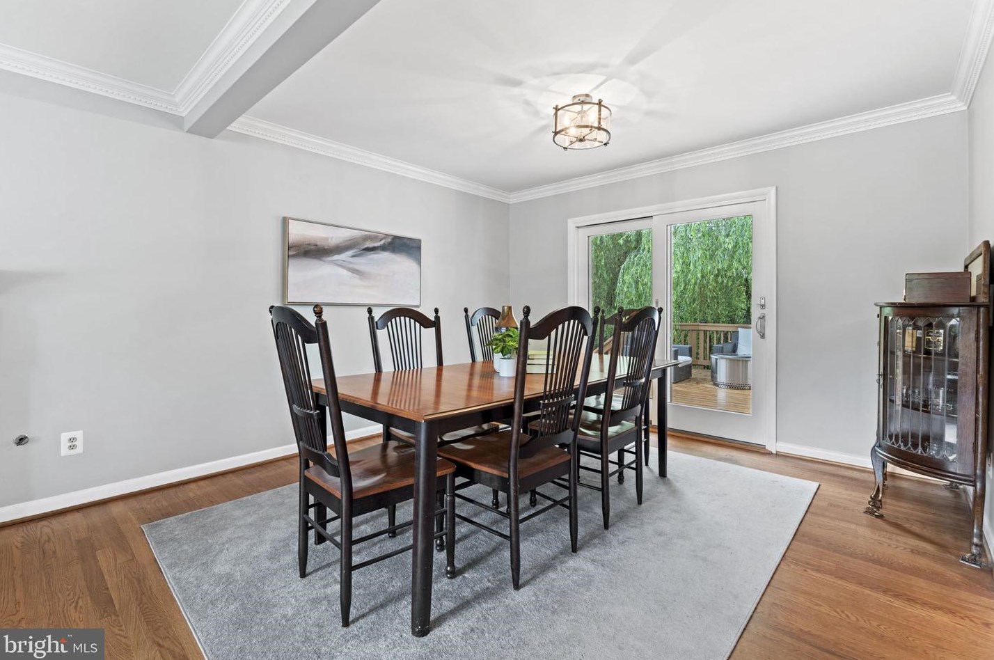 708 Skyline Ct, Vienna VA  exterior