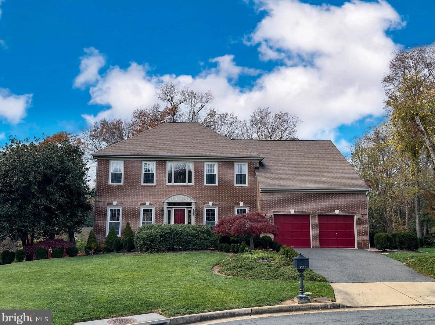 9908 Chappell Ln, Vienna, VA 22181