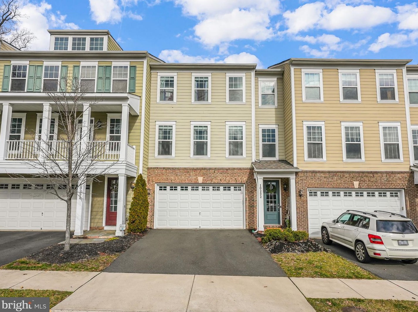 10292 Greenspire Dr, Vienna, VA 22124-2666