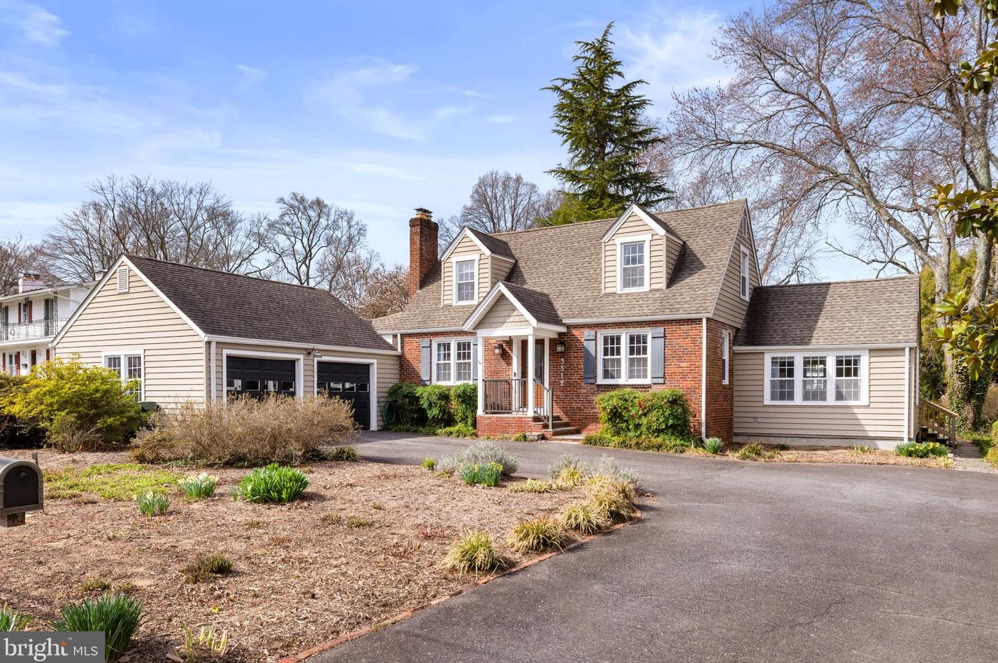 3312 Holloman Rd, Falls Church, VA 22042-4112