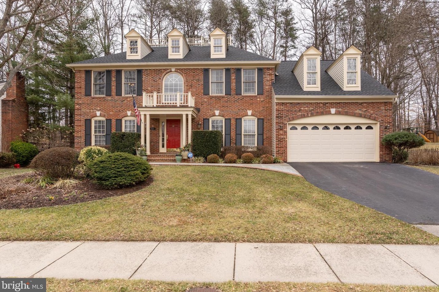 8005 Oak Bridge Ln, Fairfax, VA 22039-3409