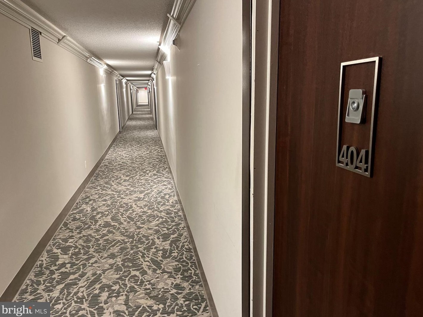2311 Pimmit Dr #404, Falls Church, VA 22043