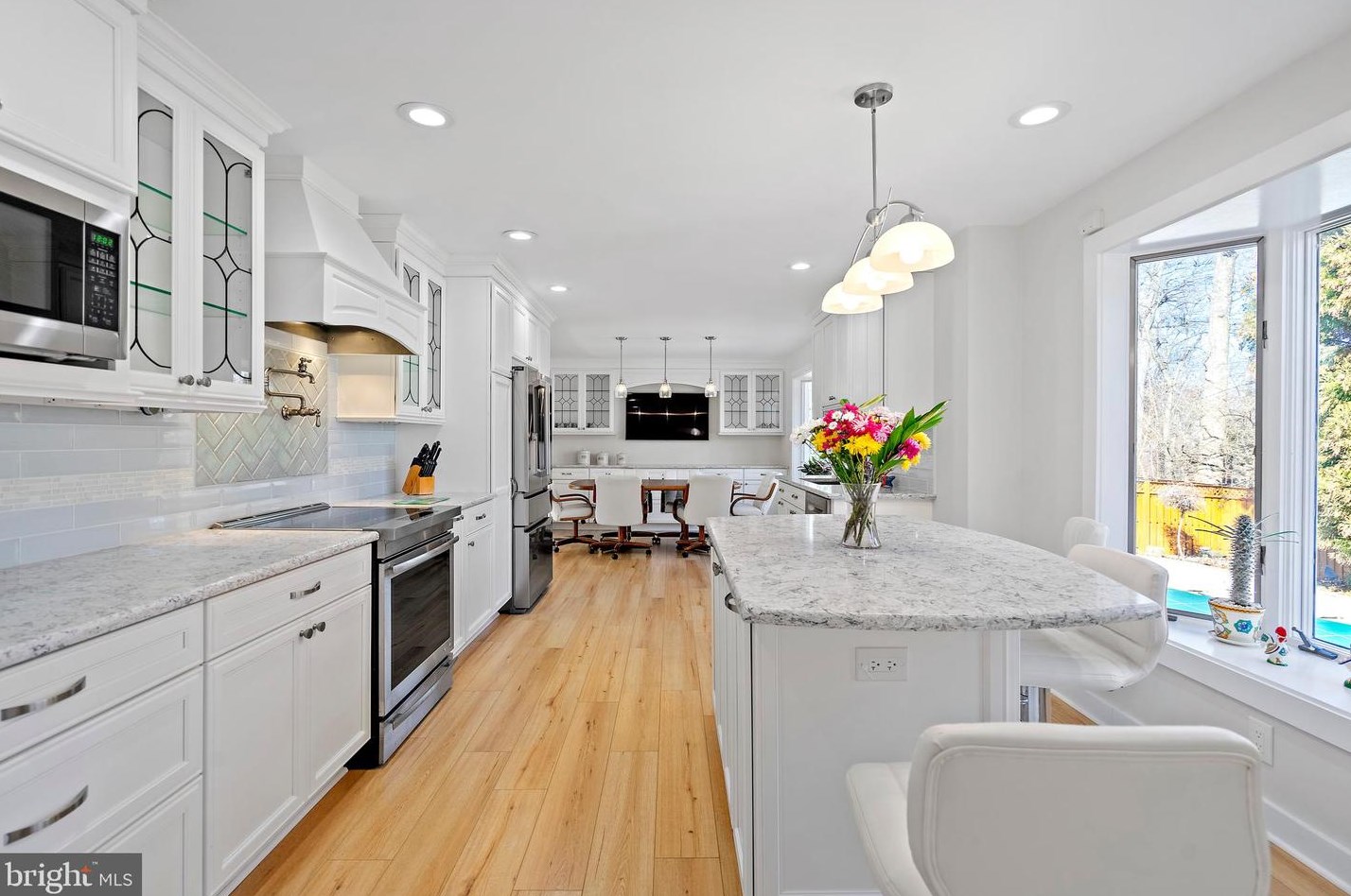 7308 Idylbrook Ct, Falls Church, VA 22043