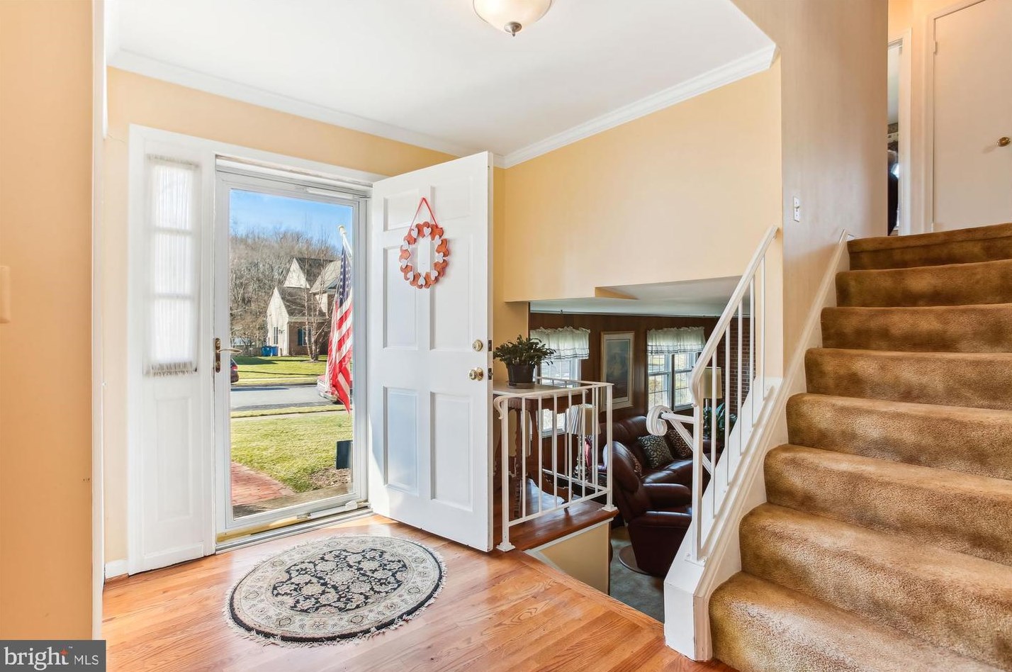 10202 Kenbrooke Ct, Vienna, VA 22181-4025