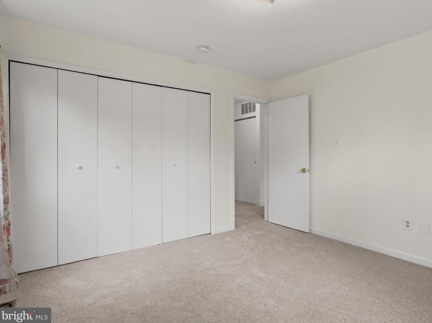 13222 Parson Ln, Fairfax VA  22033-3402 exterior