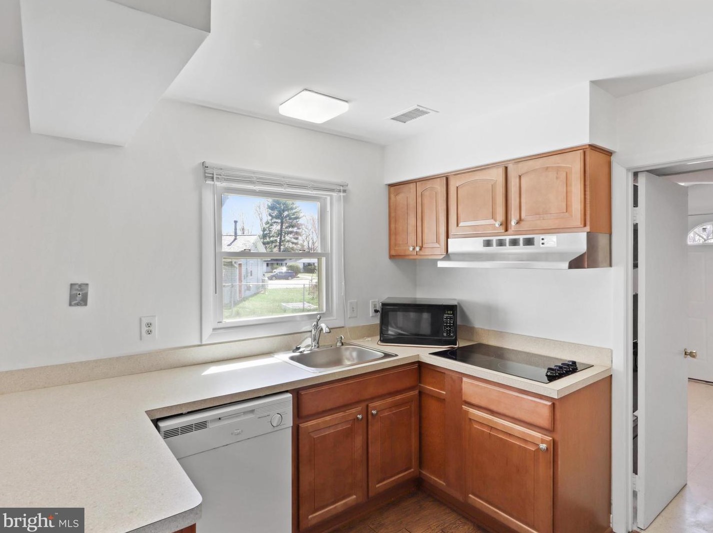 13222 Parson Ln, Fairfax VA  22033-3402 exterior