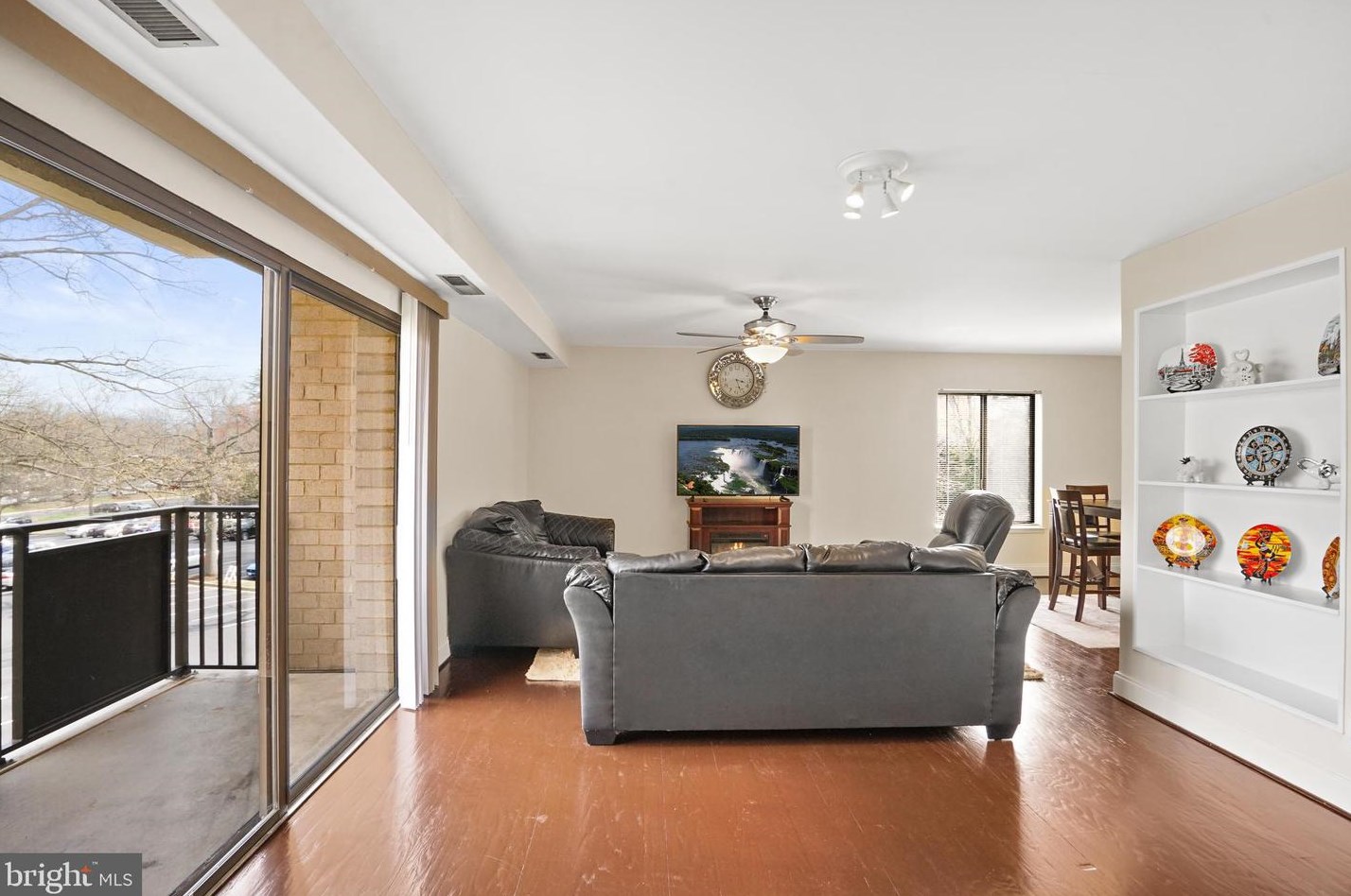 3100 S Manchester St #441, Falls Church, VA 22044