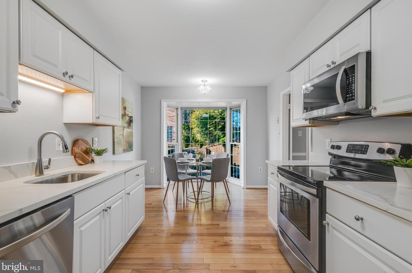 3004 Seven Oaks Pl, Falls Church VA  22042-3152 exterior