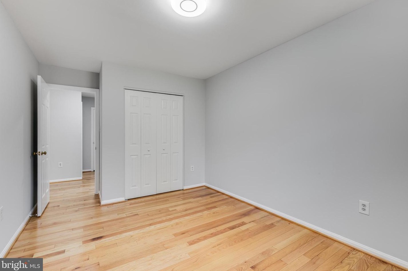 3004 Seven Oaks Pl, Falls Church VA  22042-3152 exterior