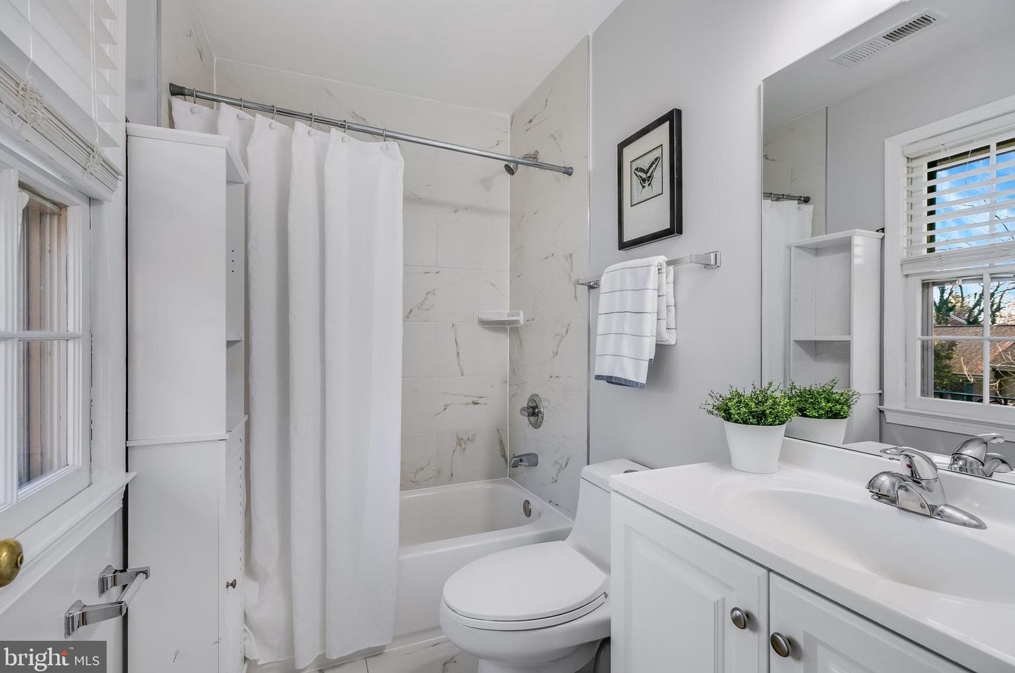 3004 Seven Oaks Pl, Falls Church VA  22042-3152 exterior