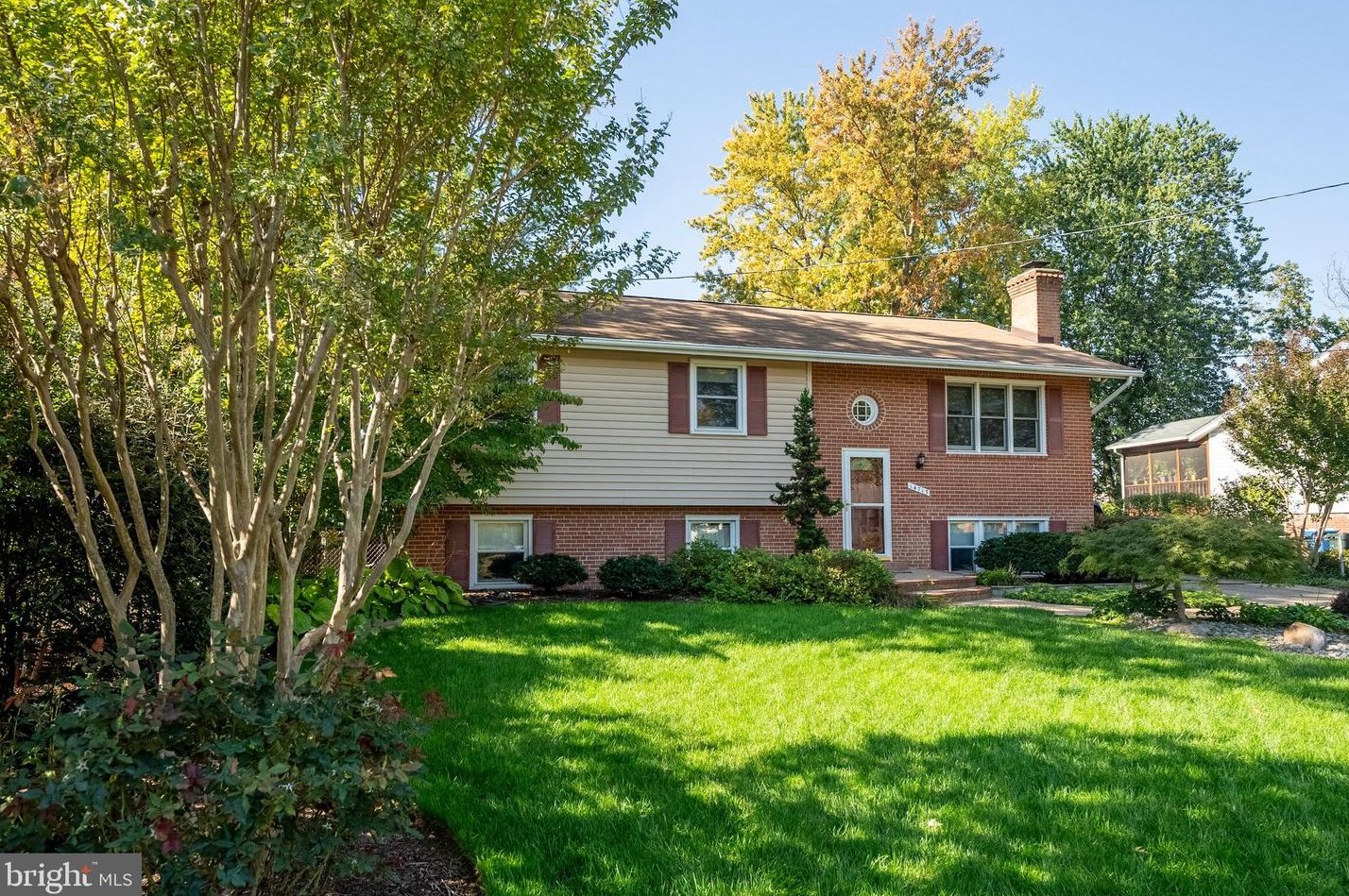 14713 Algretus Dr, Centreville, VA 20120-1332