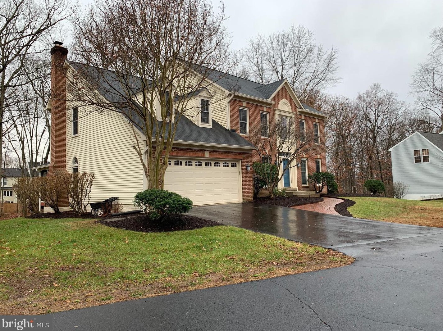 6411 Sutler Store Ct, Centreville, VA 20121-2370